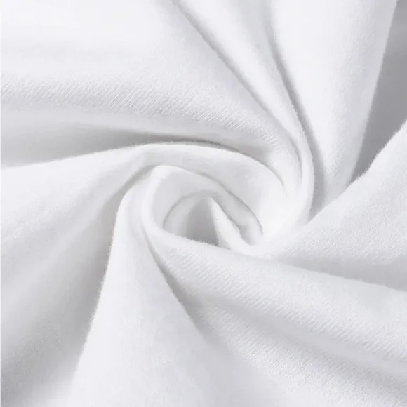 NEW Stylish White Heart Graphic Women's Top - Picture 3 of 3